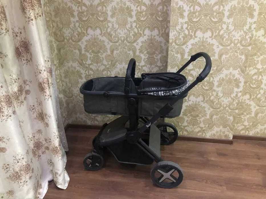 Продам коляску 3 в 1