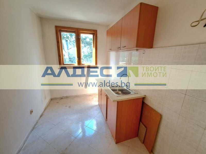 Дава се под наем Тристаен апартамент в София, Лозенец - 73 кв.м за 450 € - Снимка #6