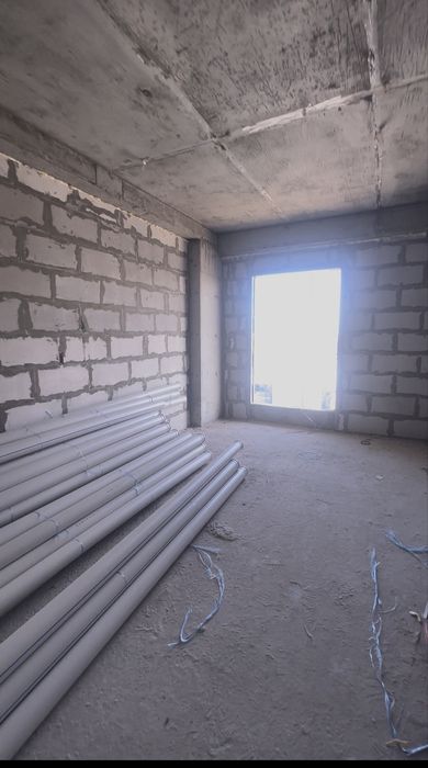 Buxoro city 2 xonali uy sotiladi