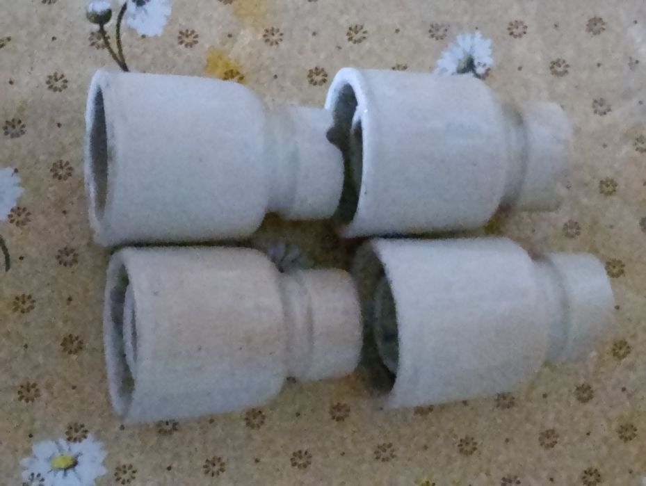 Продам изоляторы и держатели