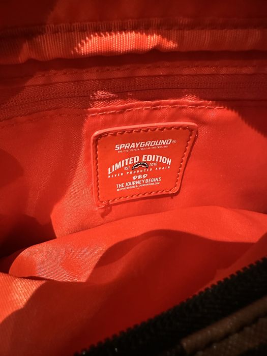 Продавам несесер SPRAYGROUND