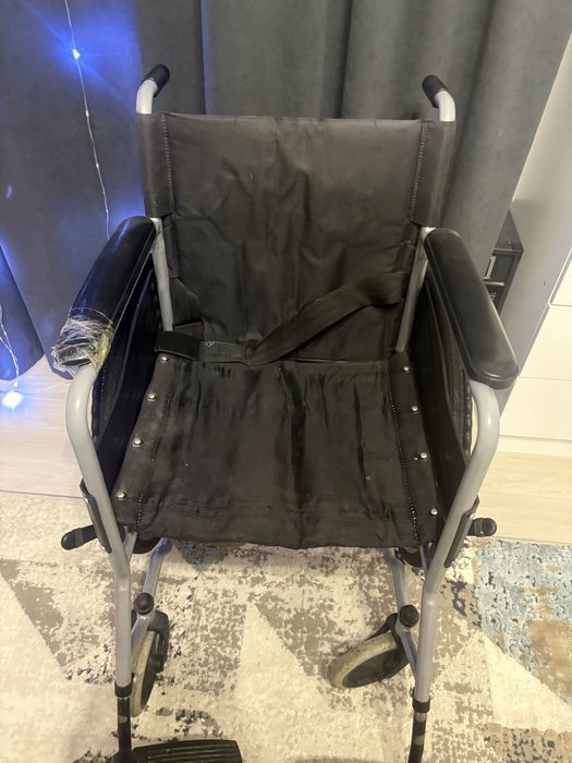 Инвалидная коляска