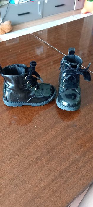 Бебешки обувки за момиче