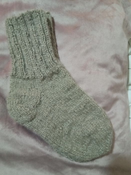 Vind o pereche de ciorapi și cipicii