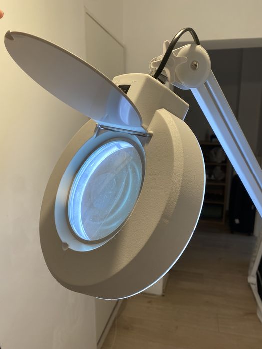Lampa led + scaun tehnician