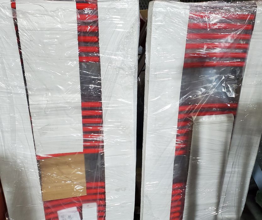 Radiator baie rosuPortprosop rosu RAL 2030 curbat 1200x600