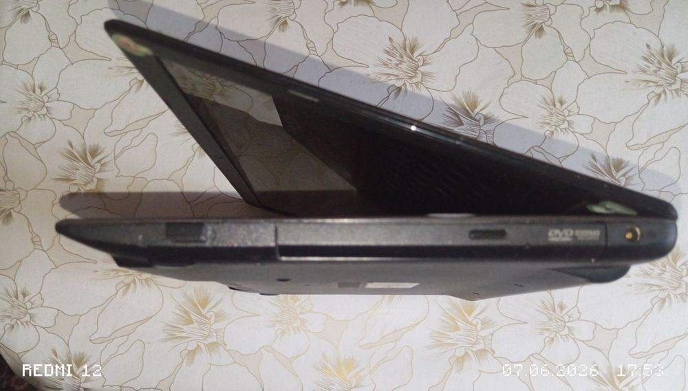Продам ноутбук ASUS X550ZE
