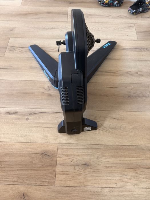 Велотренажор Tacx Flux 2 Smart