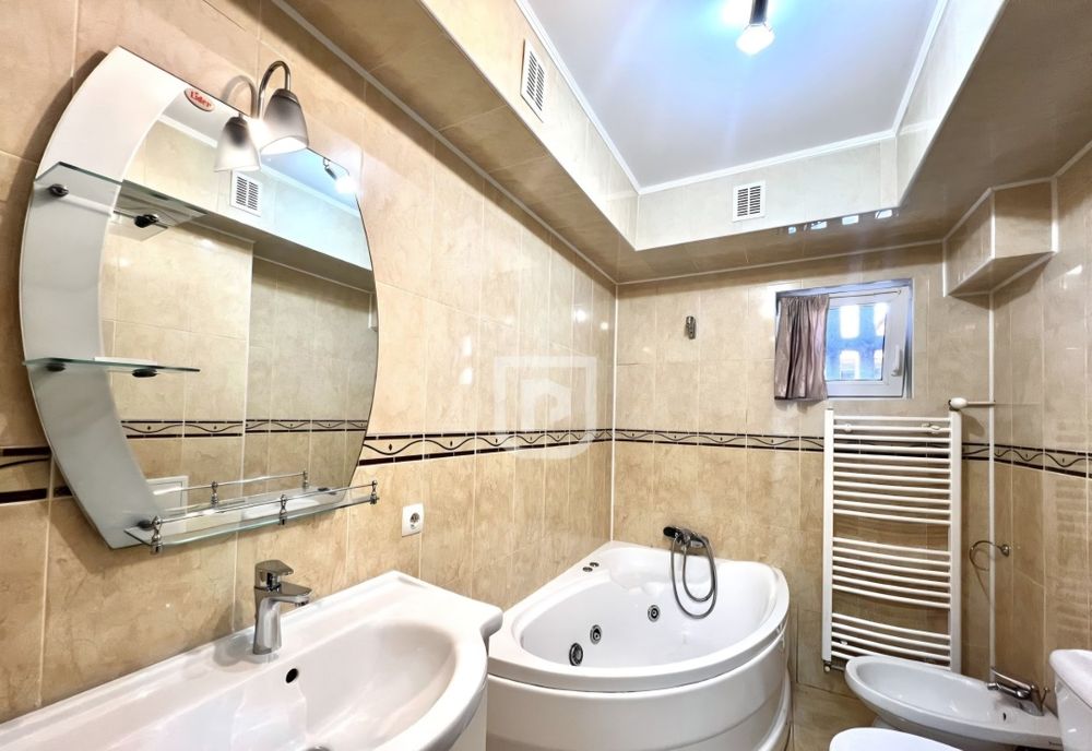 Inchiriez aparament/spatiu comercial