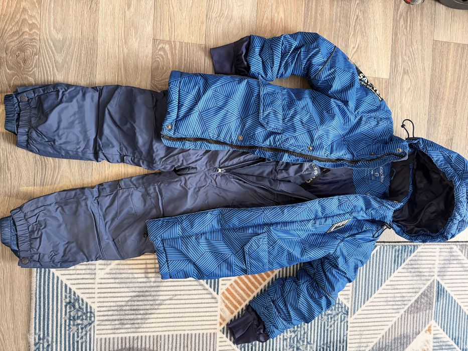 Продам зимний костюм