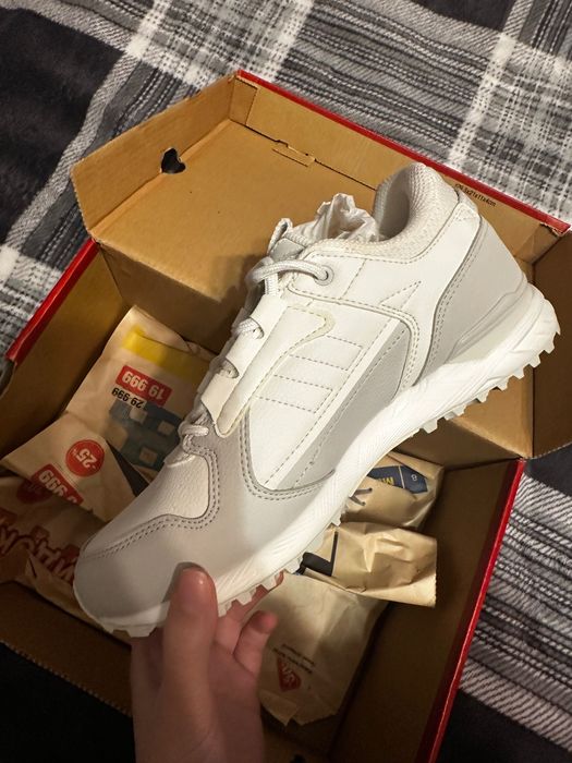 Белые кроссовки Xtep