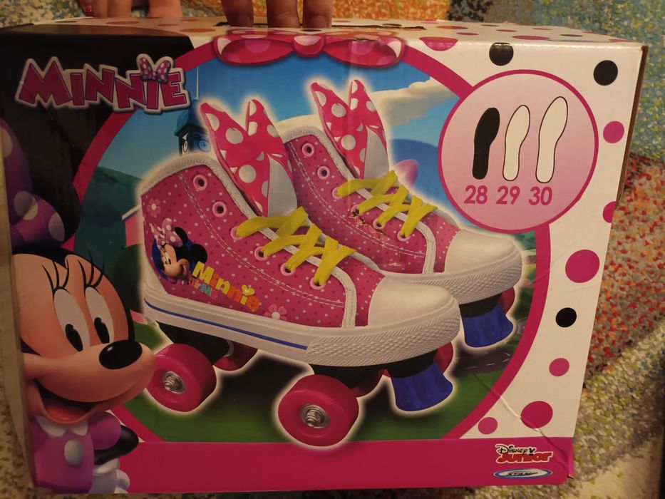 Patine cu rotile Minnie NOI numarul 28 + casca Minnie bonus