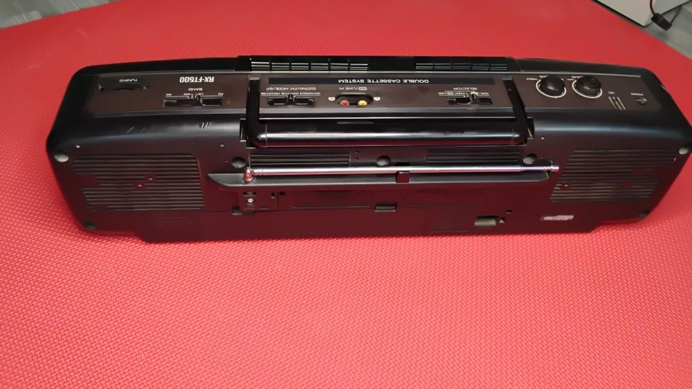 Двукасетъчен радио касетофон Panasonic