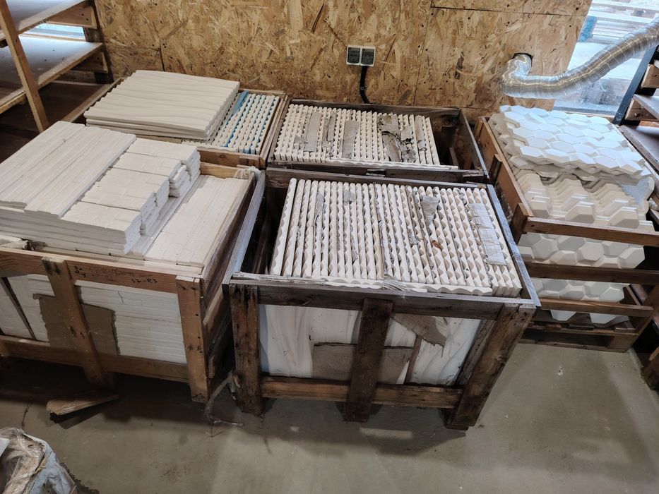 Plăci decorative din marmură concasata