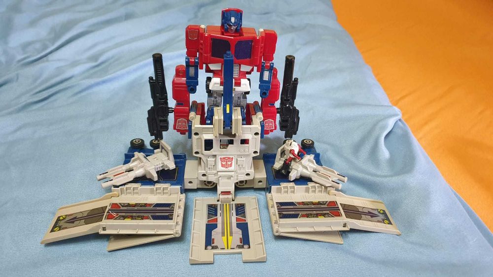 G1 - Powermaster Optimus Prime - 100% Complete - 1988 - Transformers