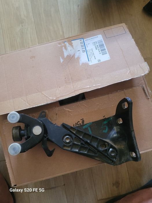 Rola culisanta usa laterala  vw t 5