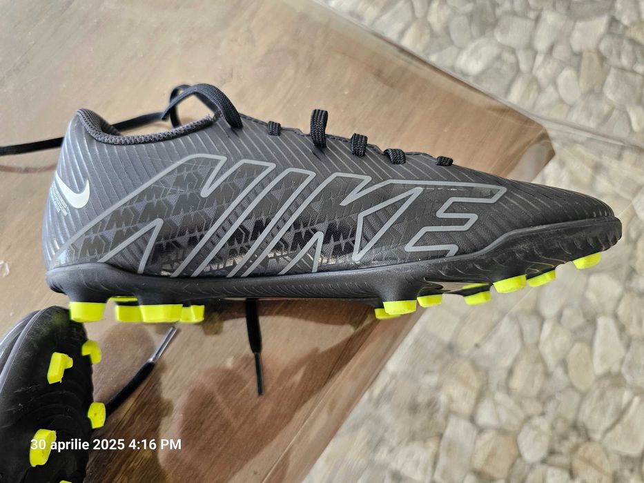 Ghete fotbal Nike