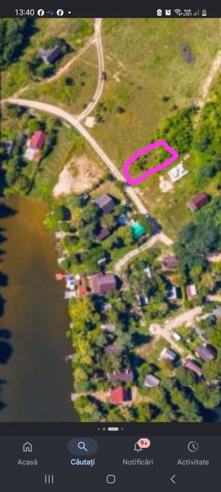 Teren lângă lacul Mujdeni