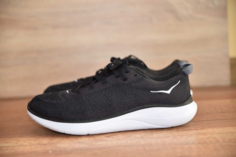 HOKA Оригинални маратонки 40 номер