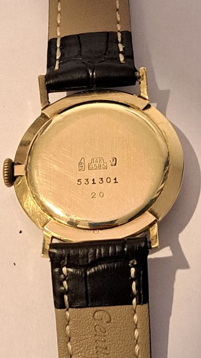 Ceas de Aur 14 K Elvețian Saturn De Luxe