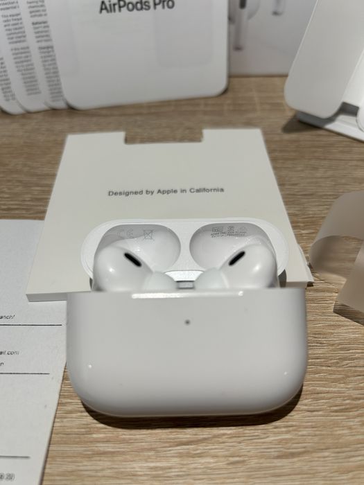 Casti Airpods pro 2 ANC sigilate  cablu din textil vin cu bon ios 26