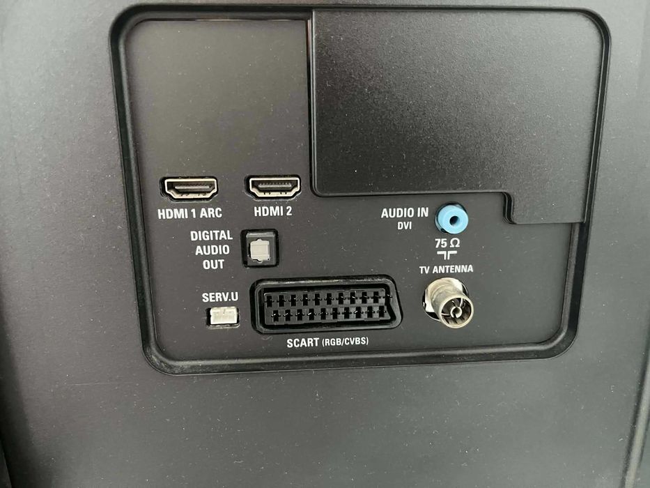 Продавам телевизор Philips, 32 инча