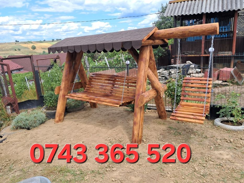 Balansoare rustice din lemn rotund