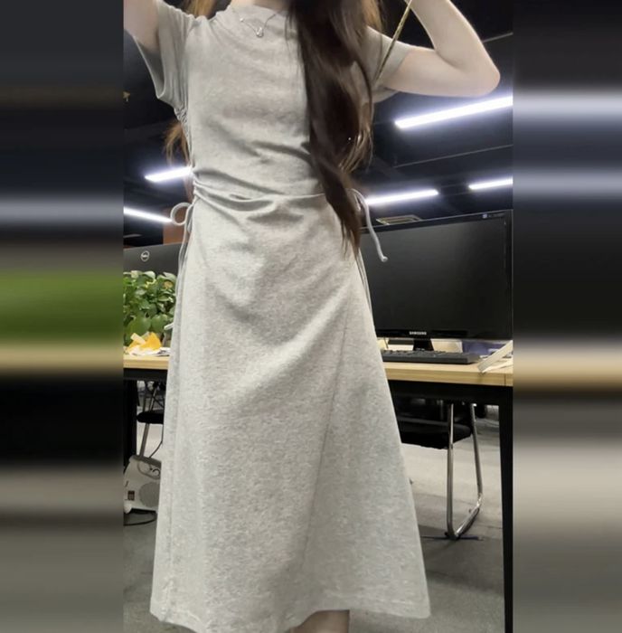 абсолютно новые платья