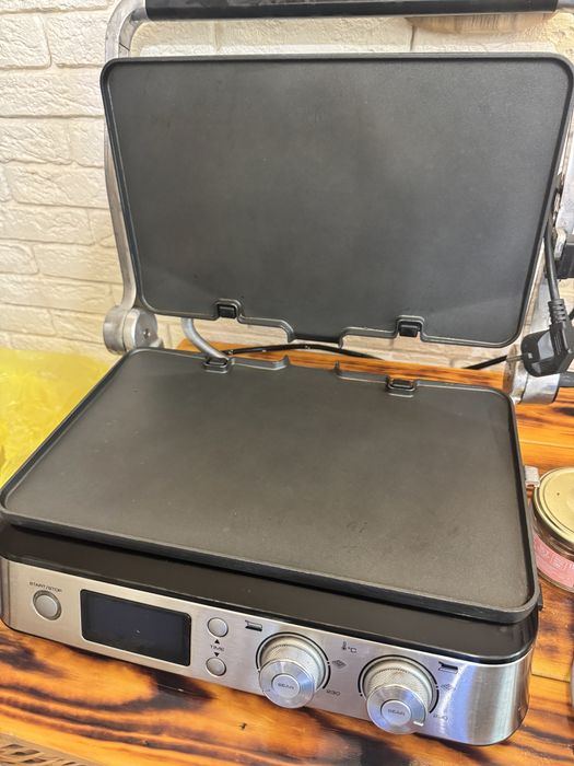 Продам мультигриль delonghi