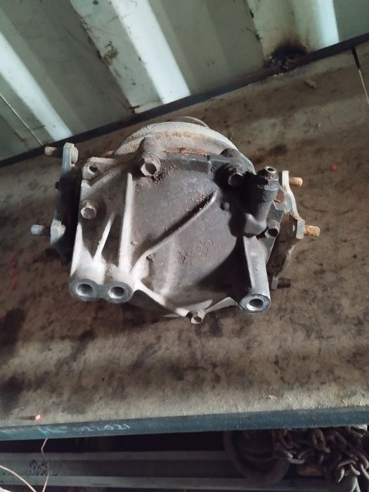 Задний редуктор Лексус RX 300.