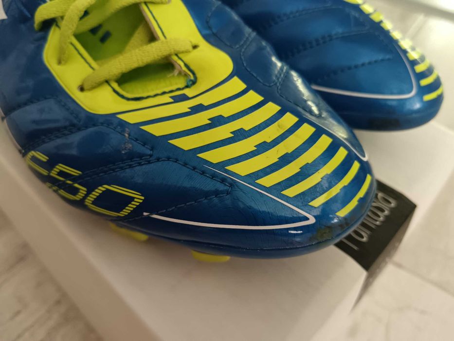 Футболни обувки / бутонки Adidas F50