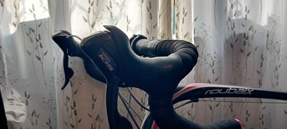 Шосеен велосипед Specialized Roubaix