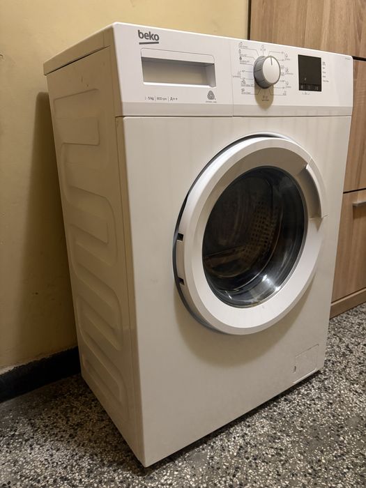 Пералня  BEKO - 5 kg / 800 rpm