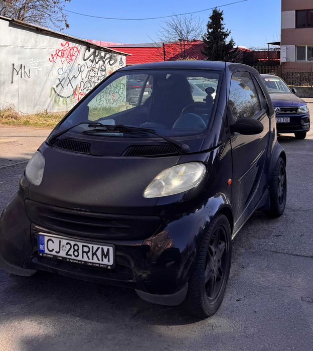 Inchiriez Smart ForTwo 0.8 Diesel