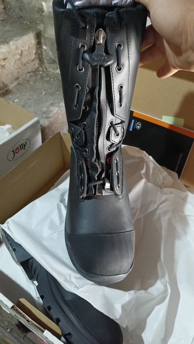 Пожарникарски обувки