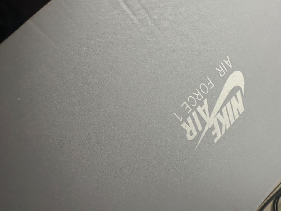 Nike Airforce 1 LV8 Чисто Нови