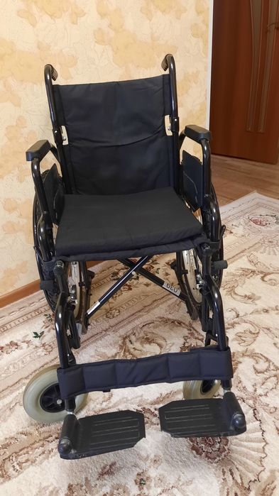 Инвалидная коляска