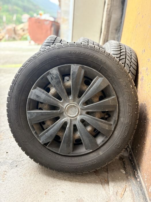 Зимни гуми с джанти и тасове 14" 4x114.3 (Mitsubishi Space Star)