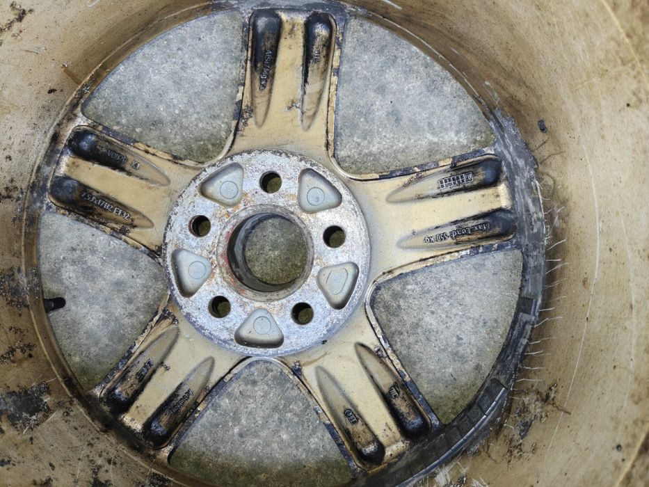 Vând jante R17 prindere 5×100 cu cauciucuri