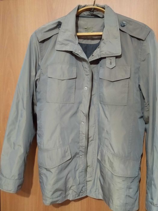 Мужская ветровка