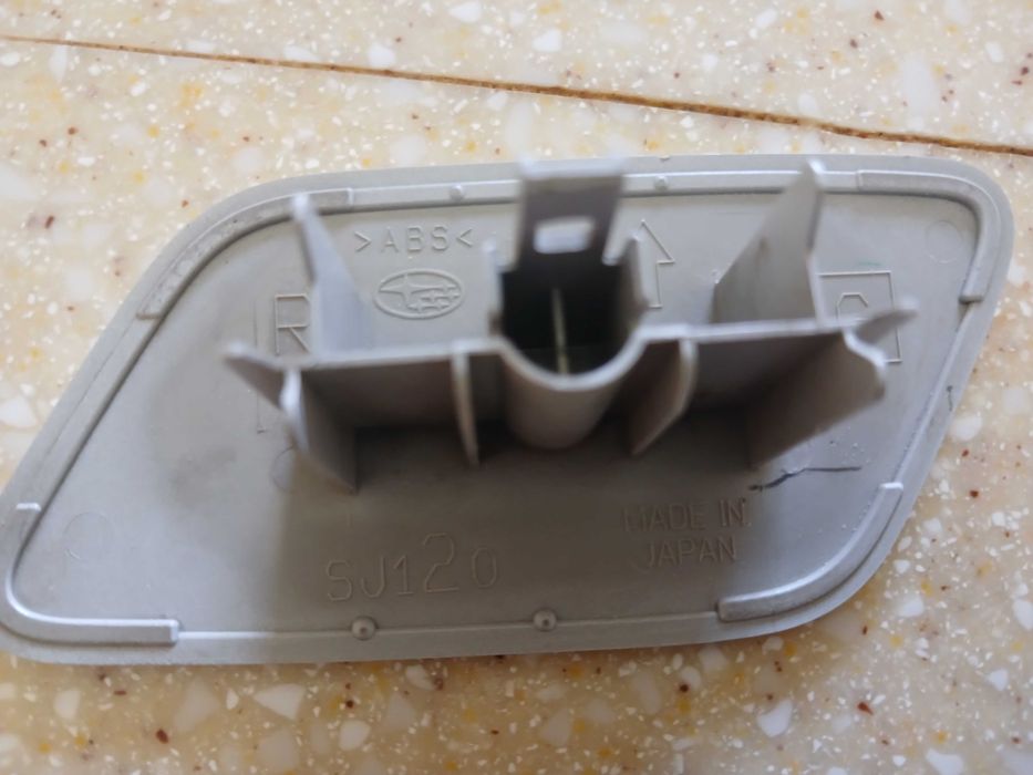 Заглушка  для омывателя фар Субару форестер