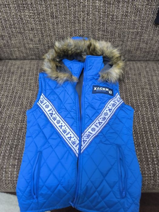 Жилетки,  демисезоная куртка
