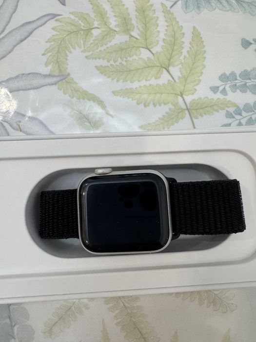 Часы Apple watch 4 series