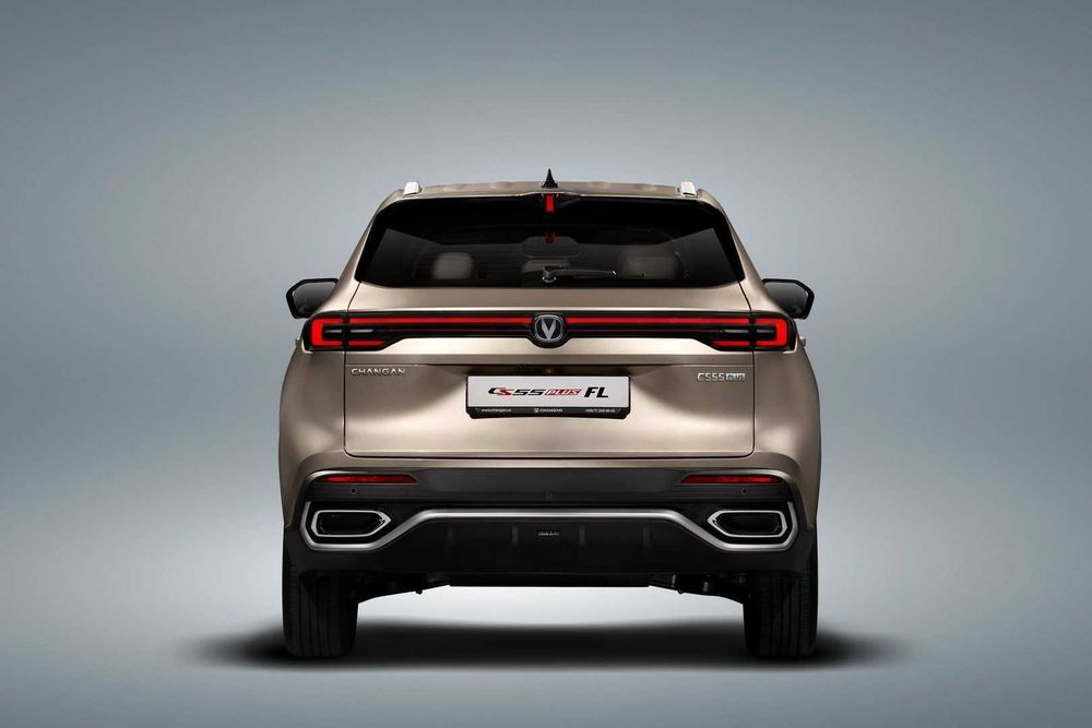 Changan Samarqand Changan CS 55 PLUS FL  1.5 turbo 192 ot kuchi.
