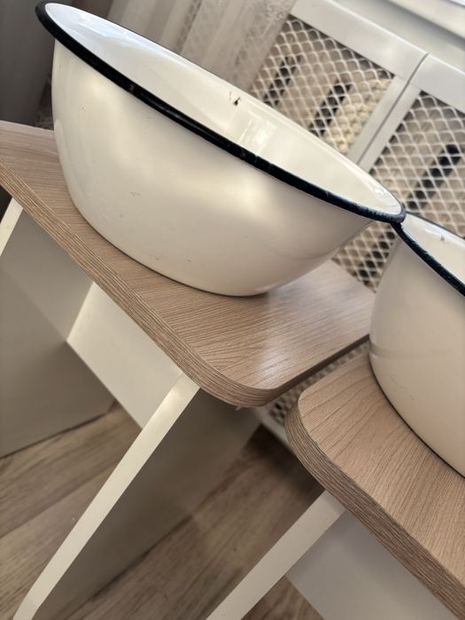 Продам эмалированый чашки