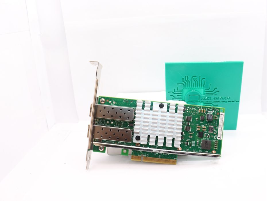 Placa retea Originala Intel X520-DA2 SFP+ Dual Port 10Gb XYT17/0942V6