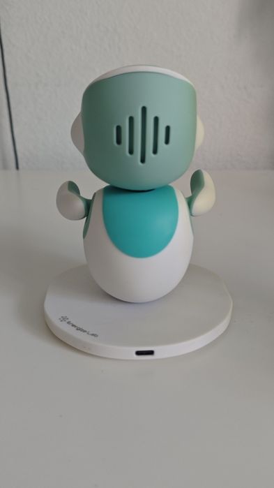 Robot Eilik interactiv URGENT!!!