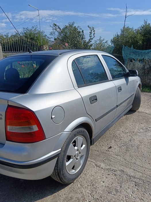 OPEL ASTRA 1598 Cm cu an 2001