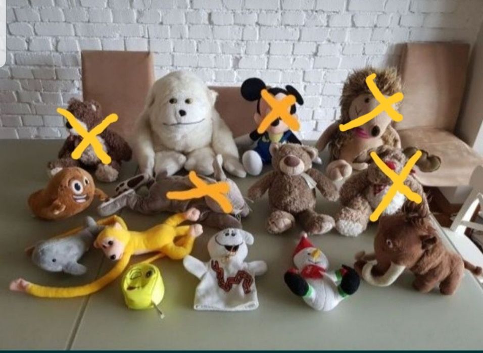 Много плюшени играчки