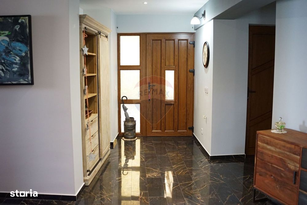 Casă individuală de vânzare în zona Borhanci